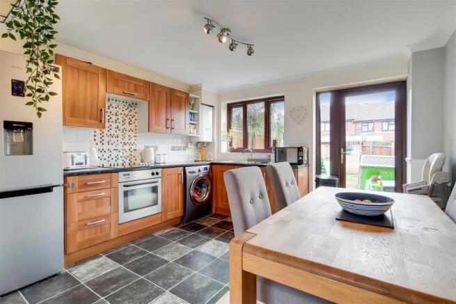 3_Kitchen-Reception-2.jpg