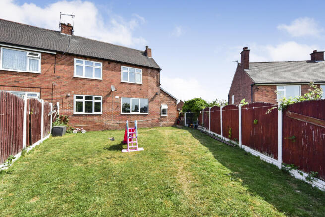 3 bed Semi-Detached for sale Image 9