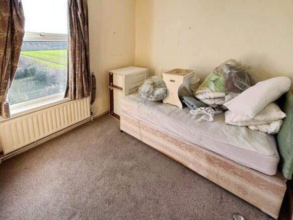 3 bed House for sale Image 8