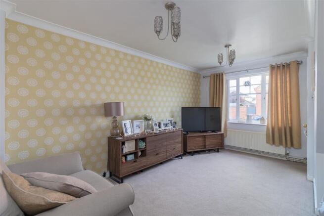 Hudson Close 8-Sitting Room A.jpg