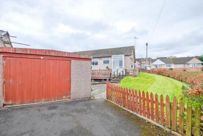 Garage & Driveway