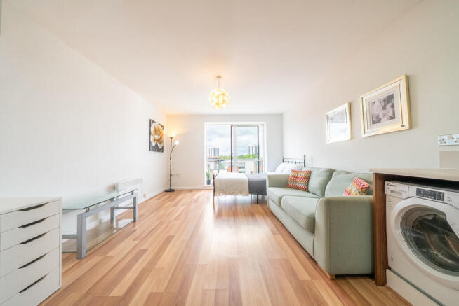 apt 4 38 Ryland s...