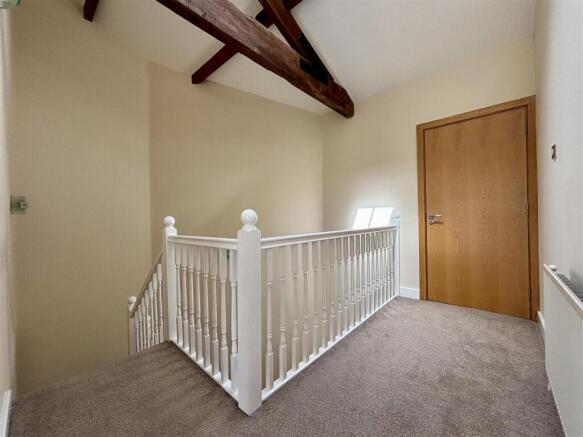 2 bed Apartment for sale Image 12