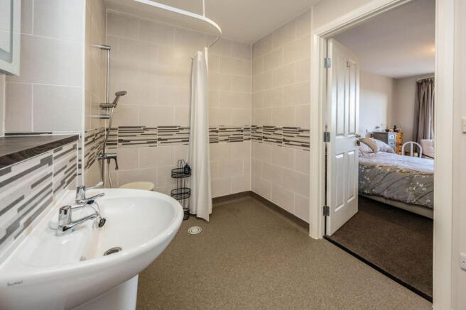 1 bed Apartment for sale Image 11