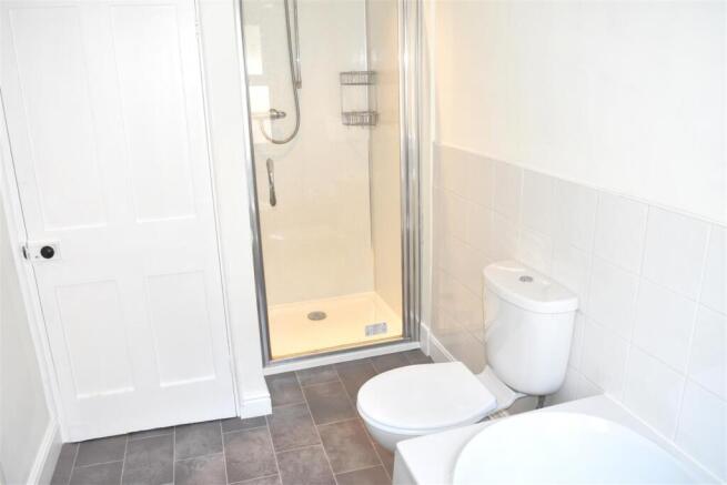 3 bed Terraced for sale Image 4