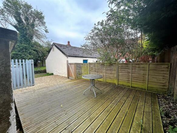 14b Maristow Street - Decking.jpg