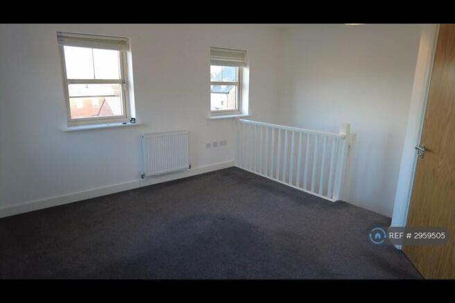 2 bed Semi-Detached to rent Image 6