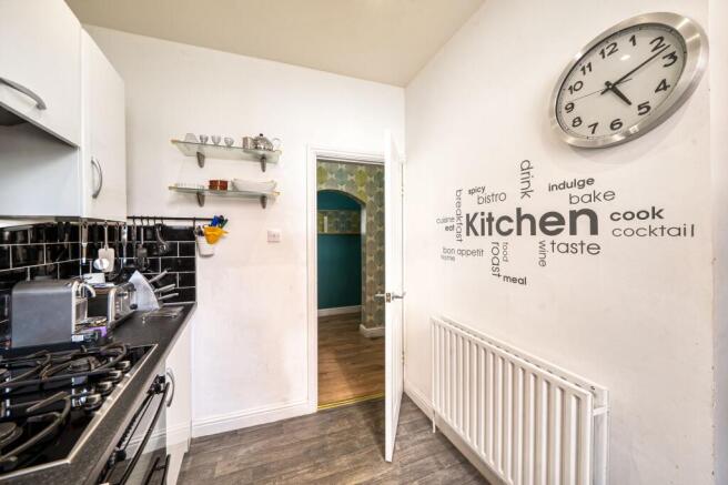 3 bed Apartment for sale Image 12