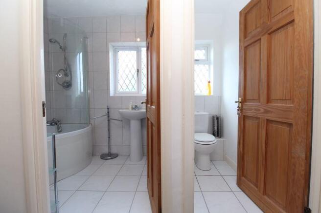 Family Bathroo...