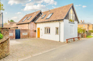 Knotts Barn, Newton Lane, Salisbury SP5 2QQ