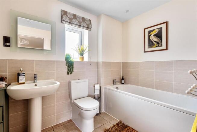 FAMILY BATHROOM