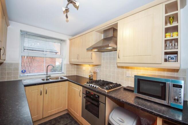 Kitchen/ Dining room