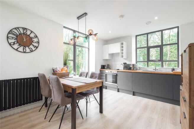 Kitchen/Dining Area