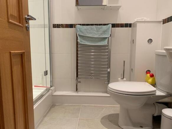 En-suite Bathroom