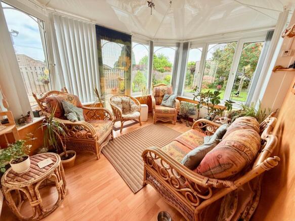 3 bed Bungalow to rent Image 6
