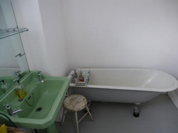 Photo 10