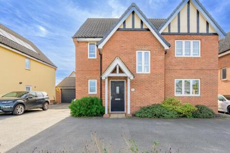 London Road, Attleborough