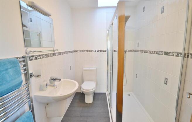 Bedroom 2 En-Suite