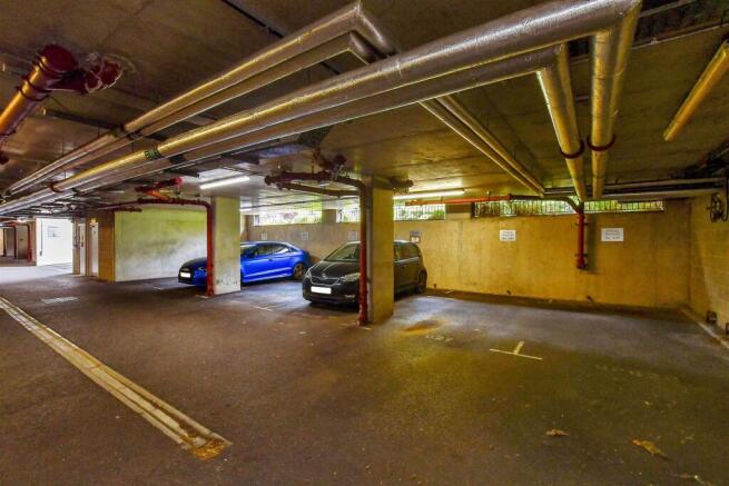 Driveway/Parking