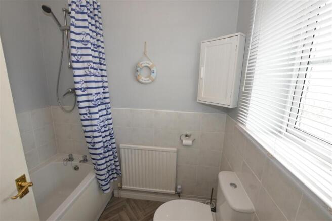 2 bed Detached Bungalow for sale Image 7