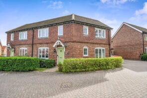 17, Flagstone Crescent, Chineham, Basingstoke RG24 8DG