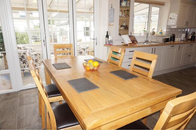 Kitchen / Diner