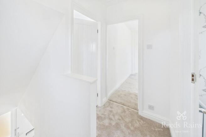 2 bed Semi-Detached for sale Image 8