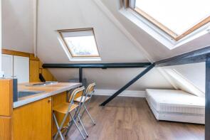 Flat 4, Copperfields Court, Gunnersbury Gardens, London W3 9AF