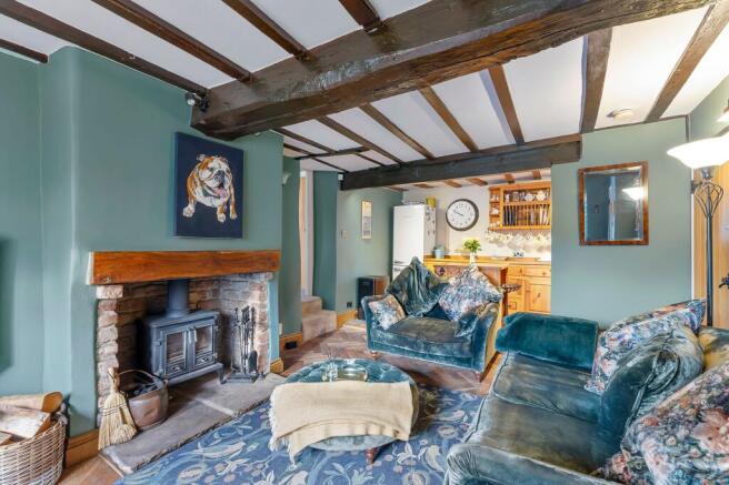 4 bed Semi-Detached for sale Image 4