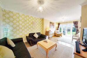 14, Lodge Lane, Romford RM5 2EJ
