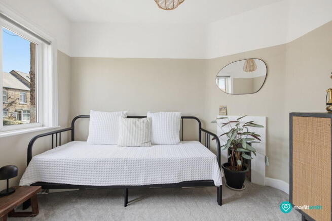 3 bed Town House for sale Image 12