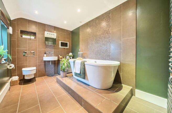 Family bathroom