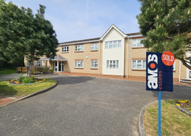 5, 21 Oak Lodge, Southend Road, Hockley SS5 4PQ