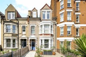 84c, Chichele Road, London NW2 3DH