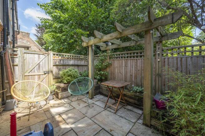 3 Brockham Close,6.jpg