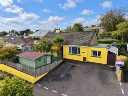 Edgcumbe, Whiterock Road, Wadebridge PL27 7EE