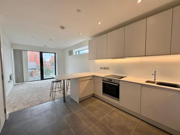KITCHEN LIVING