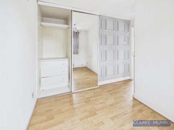 3 bed Semi-Detached for sale Image 10