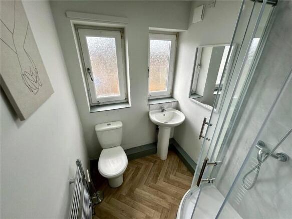 1 bed House Share to rent Image 6