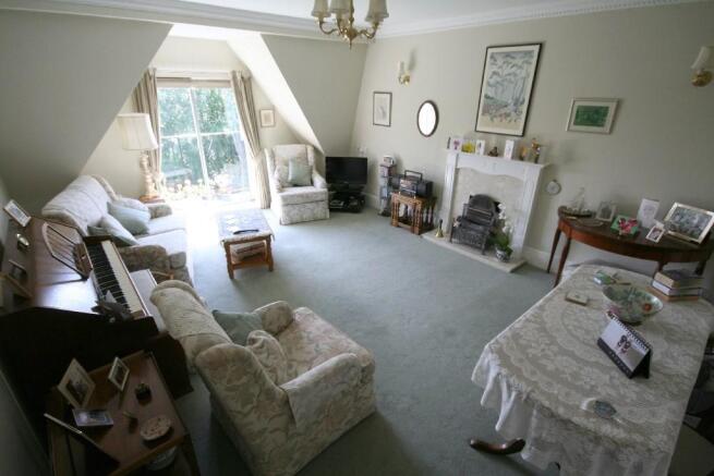 Sitting/Dining Room