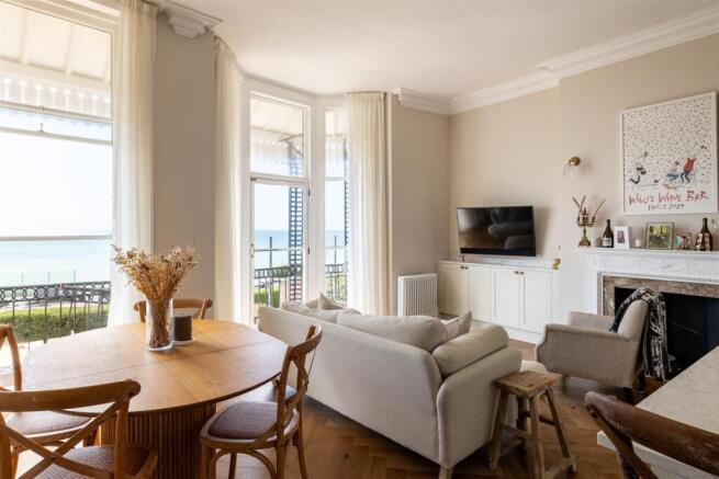 Flat 3, 6 Royal Crescent-10.jpg