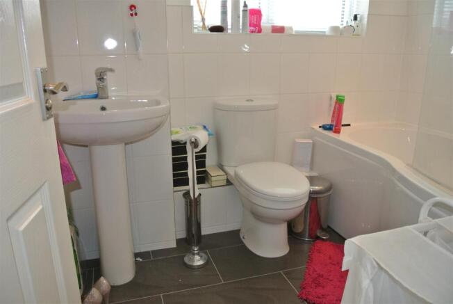 Bathroom.JPG