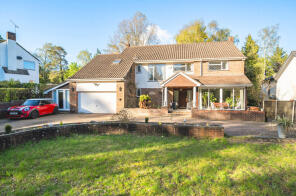 Silver Birch, Pine Walk, Southampton SO16 7HN