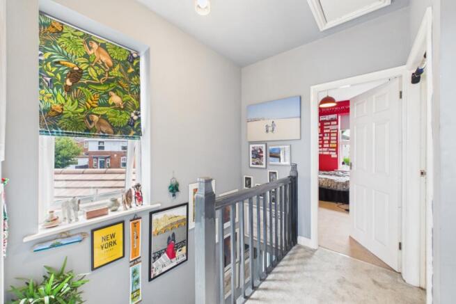 3 bed Semi-Detached for sale Image 8