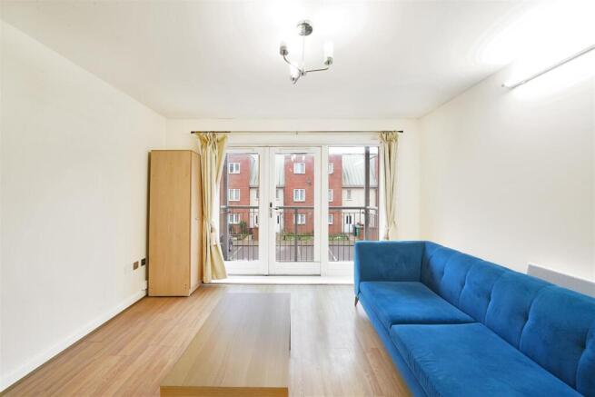 Flat 27, Tristan Court - FwfT3eMnyefyk3nwp43S.jpg