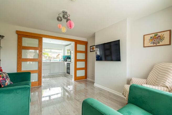2 bed Semi-Detached for sale Image 11