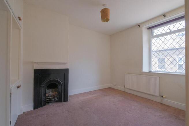 3 bed Terraced for sale Image 8