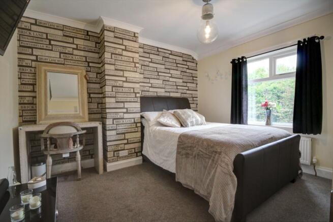 Bedroom 2 (Double)