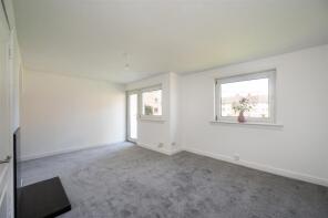 Flat 3, 54, Dochart Drive, Clerwood, Edinburgh EH4 7LU