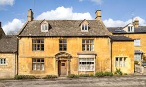 Halfway House, High Street, Moreton-in-marsh GL56 9EX